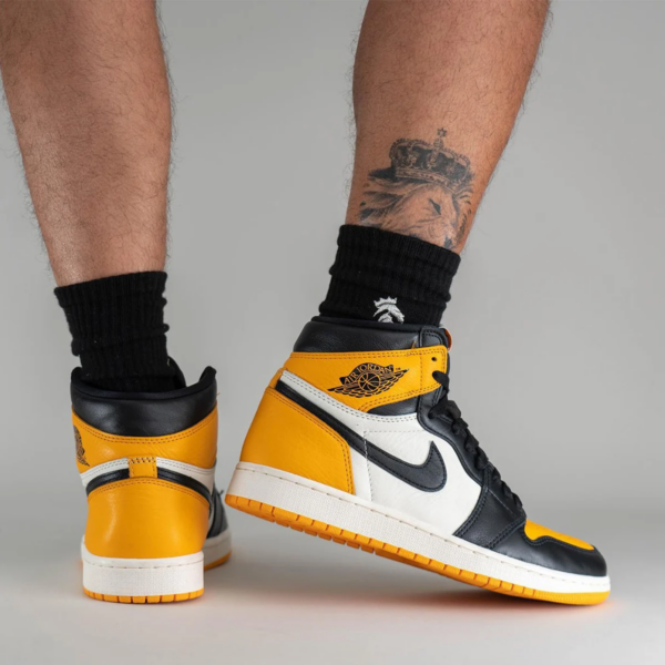 Giay Nike Air Jordan 1 Retro High OG 'Taxi' 555088-711