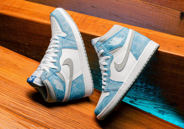 Giày Nike Air Jordan 1 Retro High OG GS 'Hyper Royal' 575441-402 - Ảnh 10
