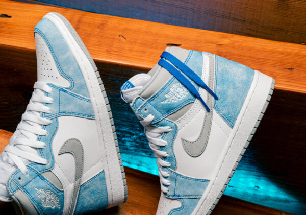 Giày Nike Air Jordan 1 Retro High OG GS 'Hyper Royal' 575441-402 - Ảnh 9