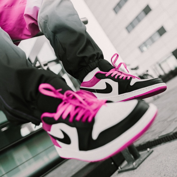 Giày Nike Air Jordan 1 Low Black Active Fuchsia CK3022-005 - Ảnh 7