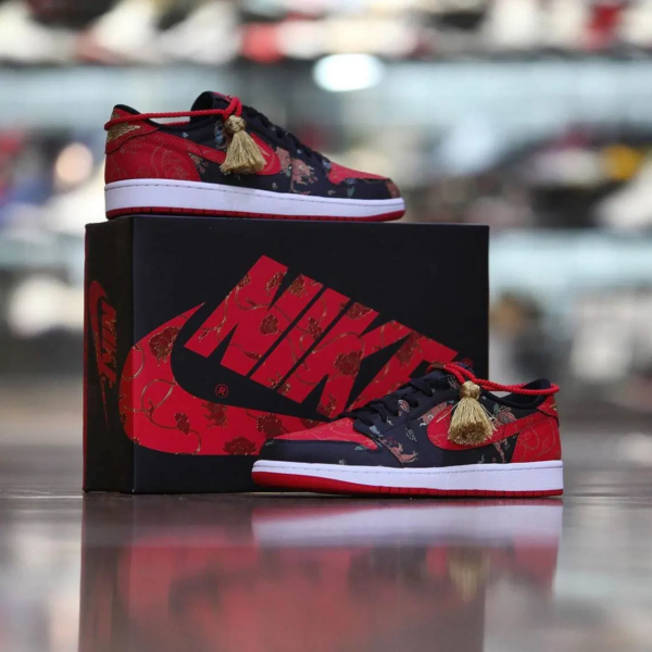 Giày Nike Air Jordan 1 Low OG 'Chinese New Year' DD2233-001 - Ảnh 3