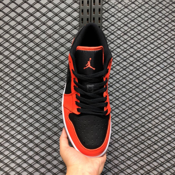 Giày Nike Air Jordan 1 Low SE 'Black Turf Orange' CK3022-008 - Ảnh 3