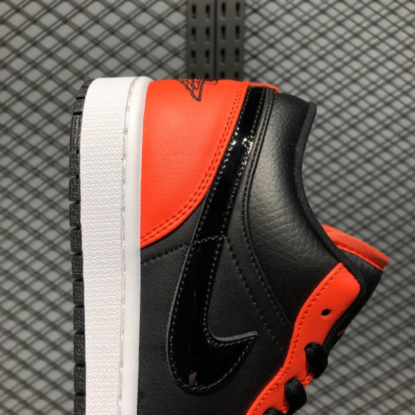 Giày Nike Air Jordan 1 Low SE 'Black Turf Orange' CK3022-008 - Ảnh 8
