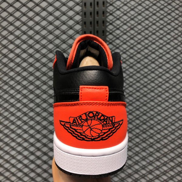 Giày Nike Air Jordan 1 Low SE 'Black Turf Orange' CK3022-008 - Ảnh 4
