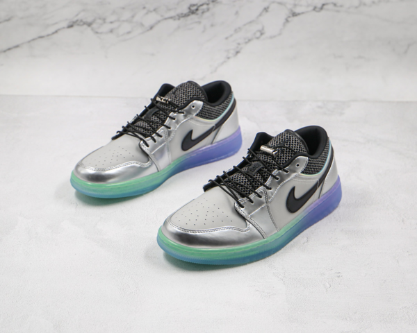 Giày Nike Wmns Air Jordan 1 Low SE 'Metallic Silver Gradient' DJ5199-109 - Ảnh 6