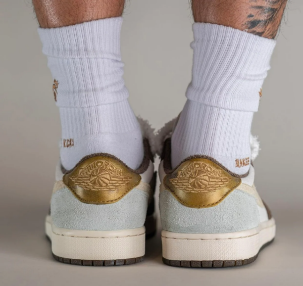 Giay Nike Air Jordan 1 Retro Low OG 'Year Of The Rabbit' DV1312-200