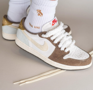 Giay Nike Air Jordan 1 Retro Low OG 'Year Of The Rabbit' DV1312-200