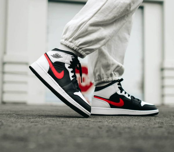 Giày Nike Air Jordan 1 Mid GS 'Chile Red' 554725-075 - Ảnh 7