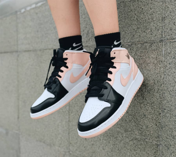 Giày Nike Air Jordan 1 Mid GS 'Crimson Tint' 554725-133 - Ảnh 4