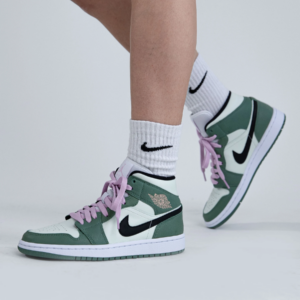 Alternative view of Giày Nike Wmns Air Jordan 1 Mid SE 'Dutch Green' CZ0774-300