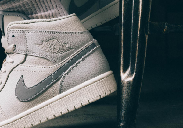 Giày Nike Air Jordan 1 Mid Retro SE 'Grey Fog' 852542-003 - Ảnh 4