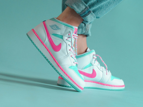 Giày Nike Air Jordan 1 Mid GS 'Digital Pink' 555112-102 - Ảnh 2
