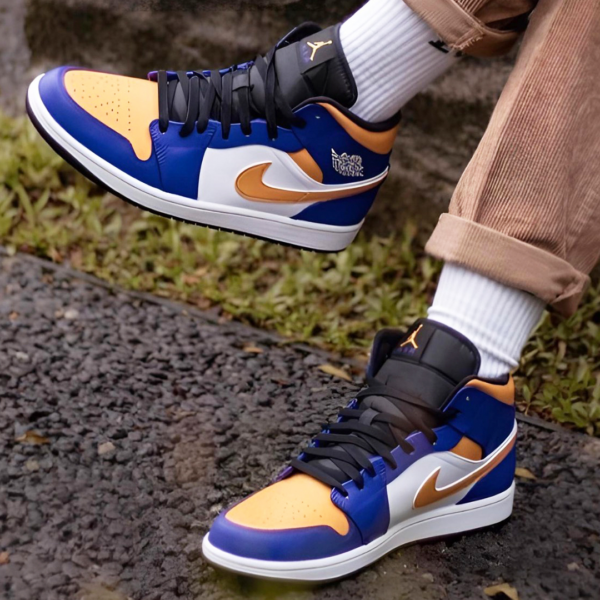 Giày Nike Air Jordan 1 Mid 'Lakers' DQ8426-517 - Ảnh 3