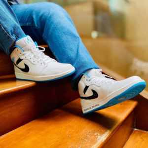 Alternative view of Giày Nike Air Jordan 1 Mid 'Laser Blue' 554724-141