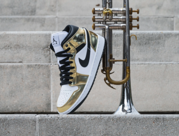 Giày Nike Air Jordan 1 Mid SE 'Metallic Gold' DC1419-700 - Ảnh 2