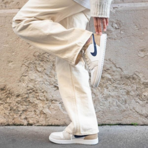 Giay Nike Air Jordan 1 Mid 'Tan Suede' DO6726-100