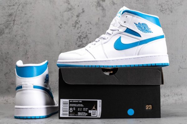 Giày Nike Air Jordan 1 Mid 'UNC' BQ6472-114 - Ảnh 8