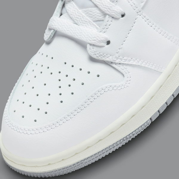 Giày Nike Air Jordan 1 Mid 'White' 554725-135 - Ảnh 5