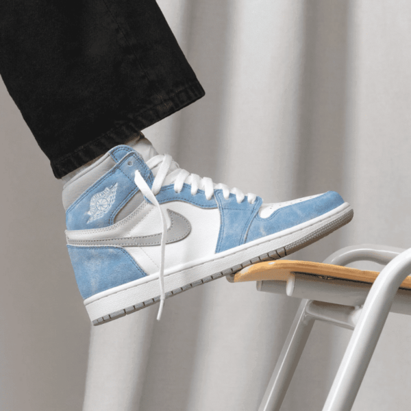 Giày Nike Air Jordan 1 Retro High OG GS 'Hyper Royal' 575441-402 - Ảnh 2