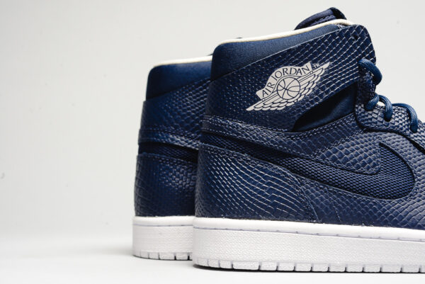 Giày Nike Air Jordan 1 Retro High 'Midnight Navy' 705300-405 - Ảnh 5