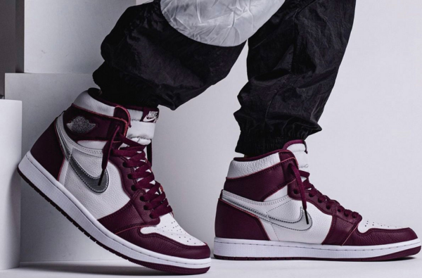 Giày Nike Air Jordan 1 Retro High OG GS 'Bordeaux' 575441-611 - Ảnh 3