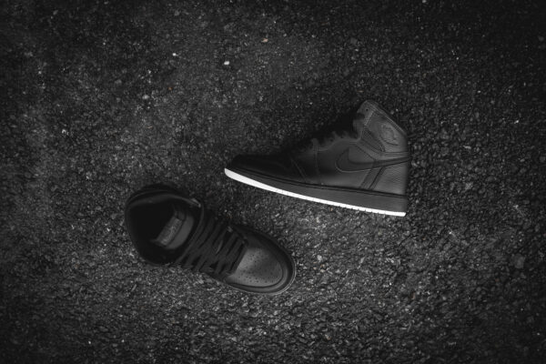 Giày Nike Air Jordan 1 Retro High OG 'Perforated' 575441-002 - Ảnh 8