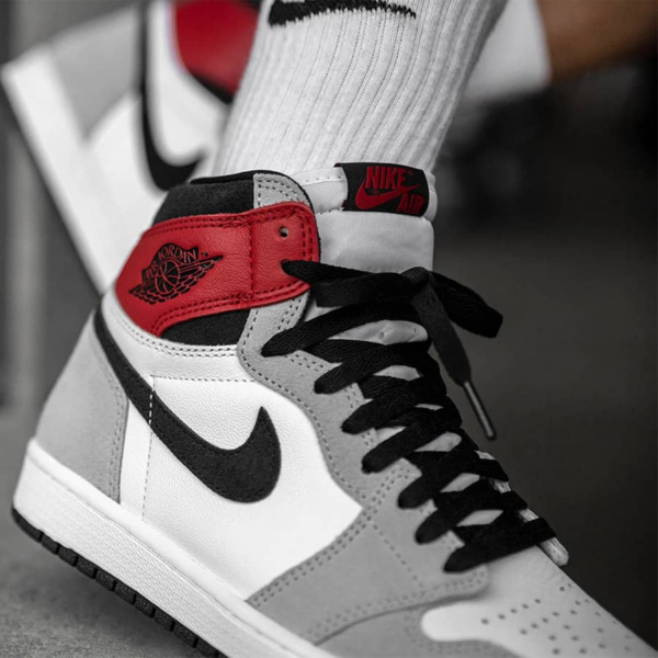 Giày Nike Air Jordan 1 Retro High OG 'Light Smoke Grey' 555088-126 - Ảnh 2