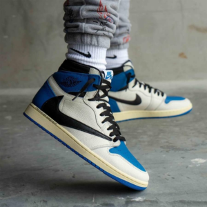 Alternative view of Giày Nike Fragment Design x Travis Scott x Air Jordan 1 Retro High 'Military Blue' DH3227-105