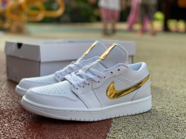 Giày Nike Air Jordan 1 Low 'White Metallic Gold' CZ4776-100 - Ảnh 4