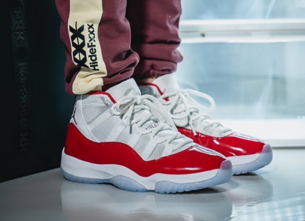 Giày Nike Air Jordan 11 Retro 'Cherry' CT8012-116 - Ảnh 8