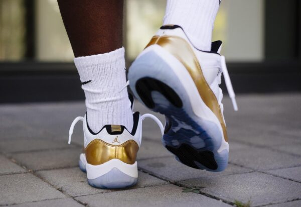 Giày Nike Air Jordan 11 Retro Low Closing Ceremony 528895-103 - Ảnh 2