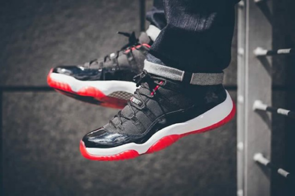 Giày Nike Air Jordan 11 Retro Low 'Bred' 528895-012 - Ảnh 3