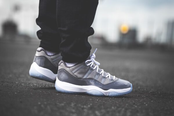 Giày Nike Air Jordan 11 Retro Low BG 'Cool Grey' 528896-003 - Ảnh 4