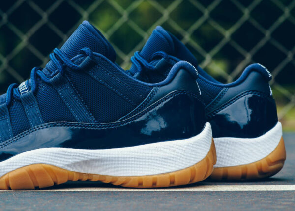 Giày Nike Air Jordan 11 Retro Low 'Navy Gum' 528895-405 - Ảnh 5