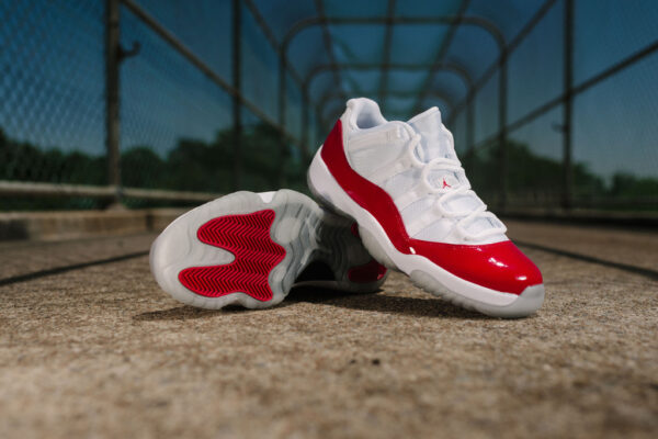 Giày Nike Air Jordan 11 Retro Low "Cherry" 528896-102 - Ảnh 6