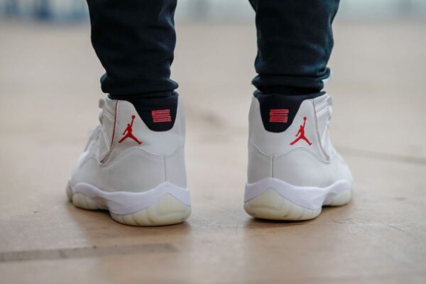 Giày Nike Air Jordan 11 Retro 'Platinum Tint' 378037-016 - Ảnh 6