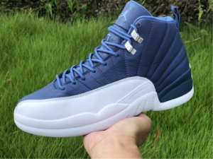 Alternative view of Giày Nike Air Jordan 12 Retro 'Indigo' 130690-404