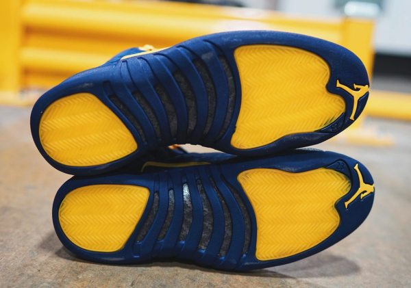 Giày Nike Air Jordan 12 Retro 'Michigan' BQ3180-407 - Ảnh 7