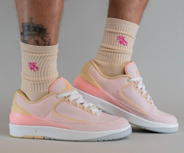 Giay Nike Air Jordan 2 Retro Low 'Craft Seersucker' DX6930-600