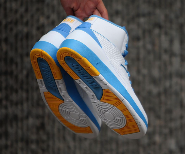 Giày Nike Air Jordan 2 Retro 2018 'Melo' 385475-122 - Ảnh 7