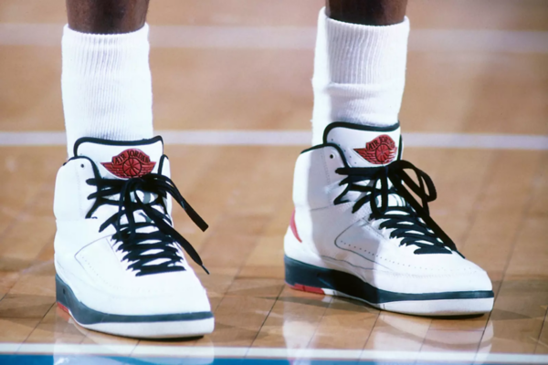 Giay Nike Air Jordan 2 Retro OG 'Chicago' DX4400-106