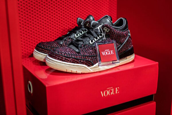 Giày Nike Vogue x Air Jordan 3 AWOK BQ3195-001 - Ảnh 8