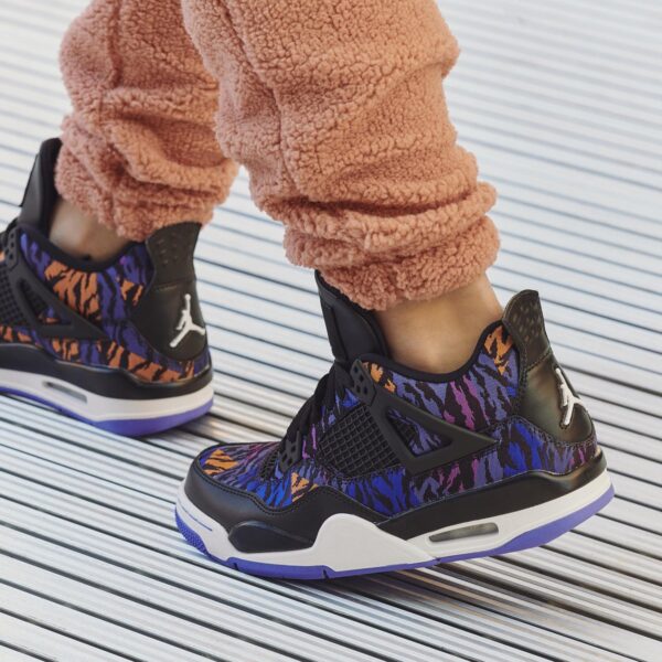 Giày Nike Air Jordan 4 Retro GS 'Rush Violet' BQ9043-401 - Ảnh 2