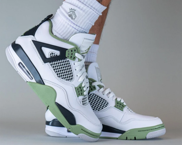 Giay Nike Air Jordan 4 Retro 'Seafoam' AQ9129-103