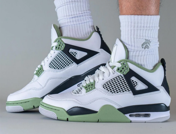 Giay Nike Air Jordan 4 Retro 'Seafoam' AQ9129-103