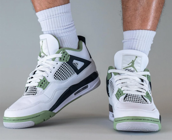 Giay Nike Air Jordan 4 Retro 'Seafoam' AQ9129-103