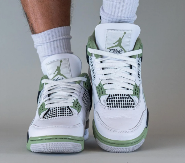 Giay Nike Air Jordan 4 Retro 'Seafoam' AQ9129-103