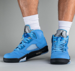 Giay Nike Air Jordan 5 Retro 'University Blue' DV1310-401