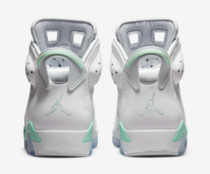 Giay Nike Air Jordan 6 'Mint Foam' DQ4914-103