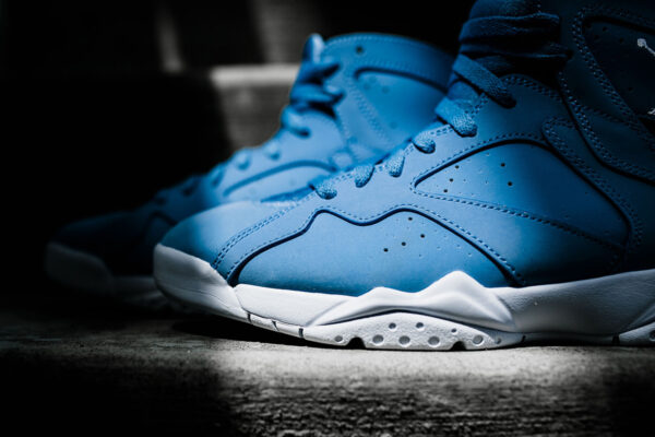 Giày Nike Air Jordan 7 Retro 'University Blue' 304775-400 - Ảnh 11